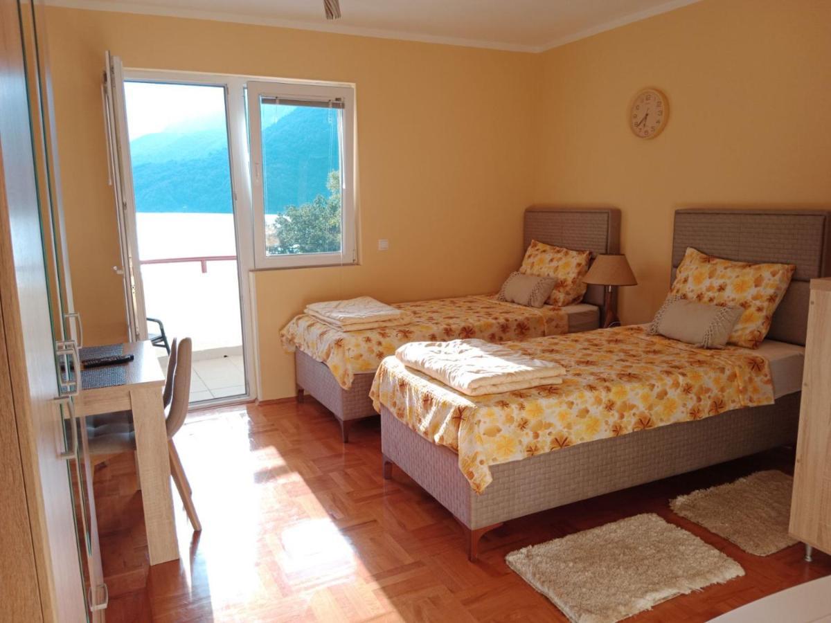 Studio Apartman D&S Pluzine Luaran gambar